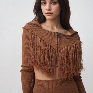 Hot & delicious fringe zip sweater ❤️ size small